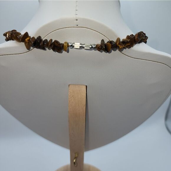 Natural Tiger Eye Stone Necklace Pendant Beaded 16 in Silver Tone Screw Clasp - Picture 6 of 6